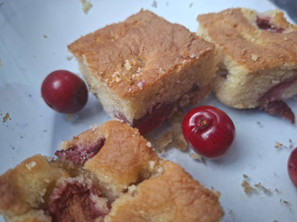 cherry sponge cake